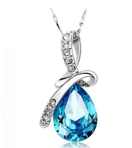 Regal Rebel 22 presents The Jewelry Set Crystal Pendant Necklace Earring