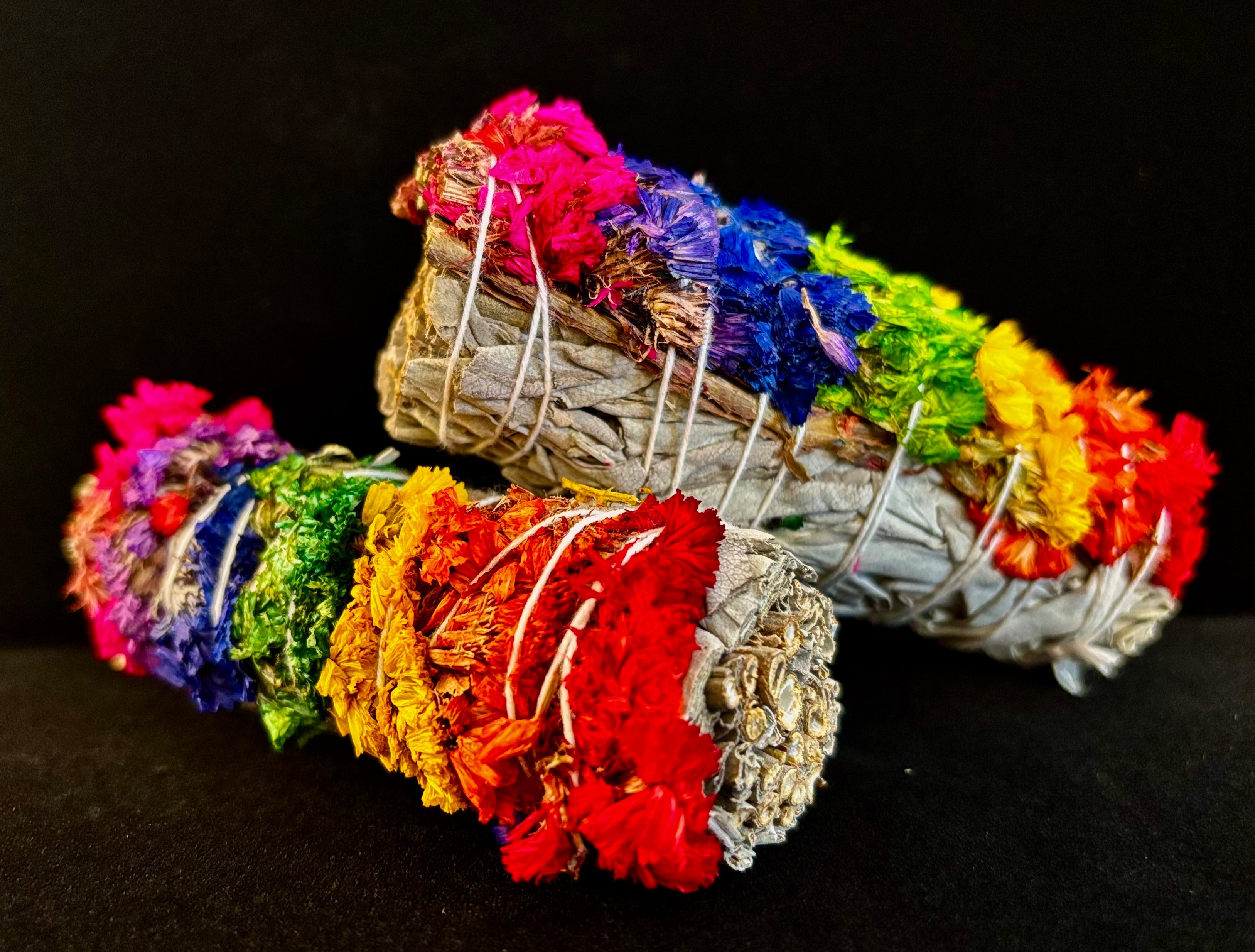 Regal Rebel 22 presents The 7 Chakra Sinuata Flower White Sage Smudge Bundle