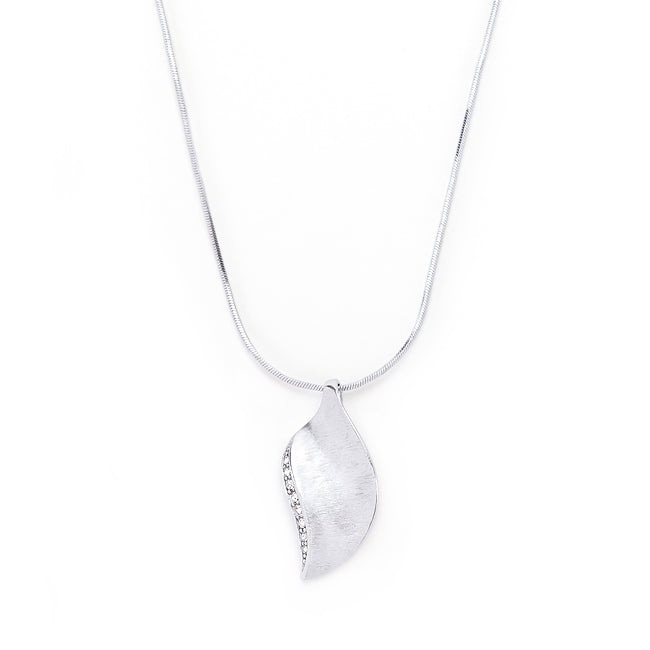 Regal Rebel 22 presents The Crystal Leaf Necklace